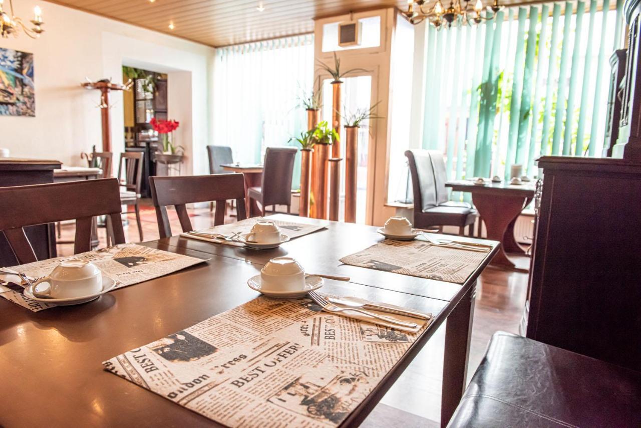 לאנשטיין Neubert'S Gasthaus Am Rhein מראה חיצוני תמונה
