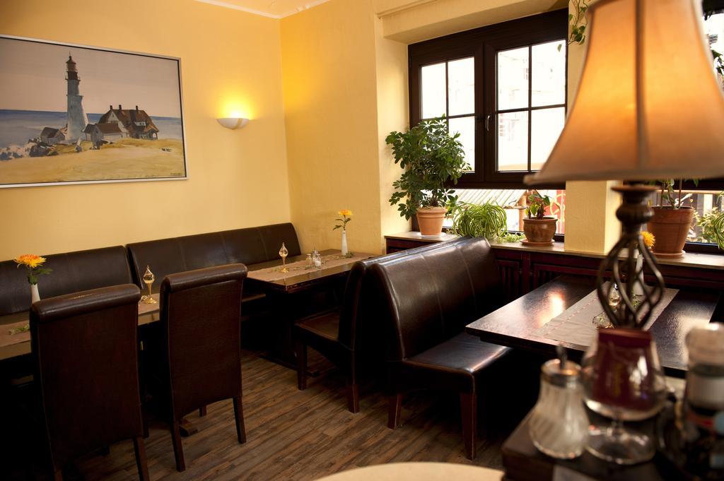 לאנשטיין Neubert'S Gasthaus Am Rhein מראה חיצוני תמונה